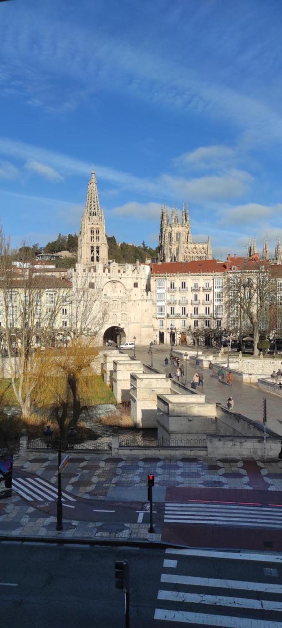 Ferienwohnung Burgos Contempla Centro Historico. Frente Al Arco Exterior foto